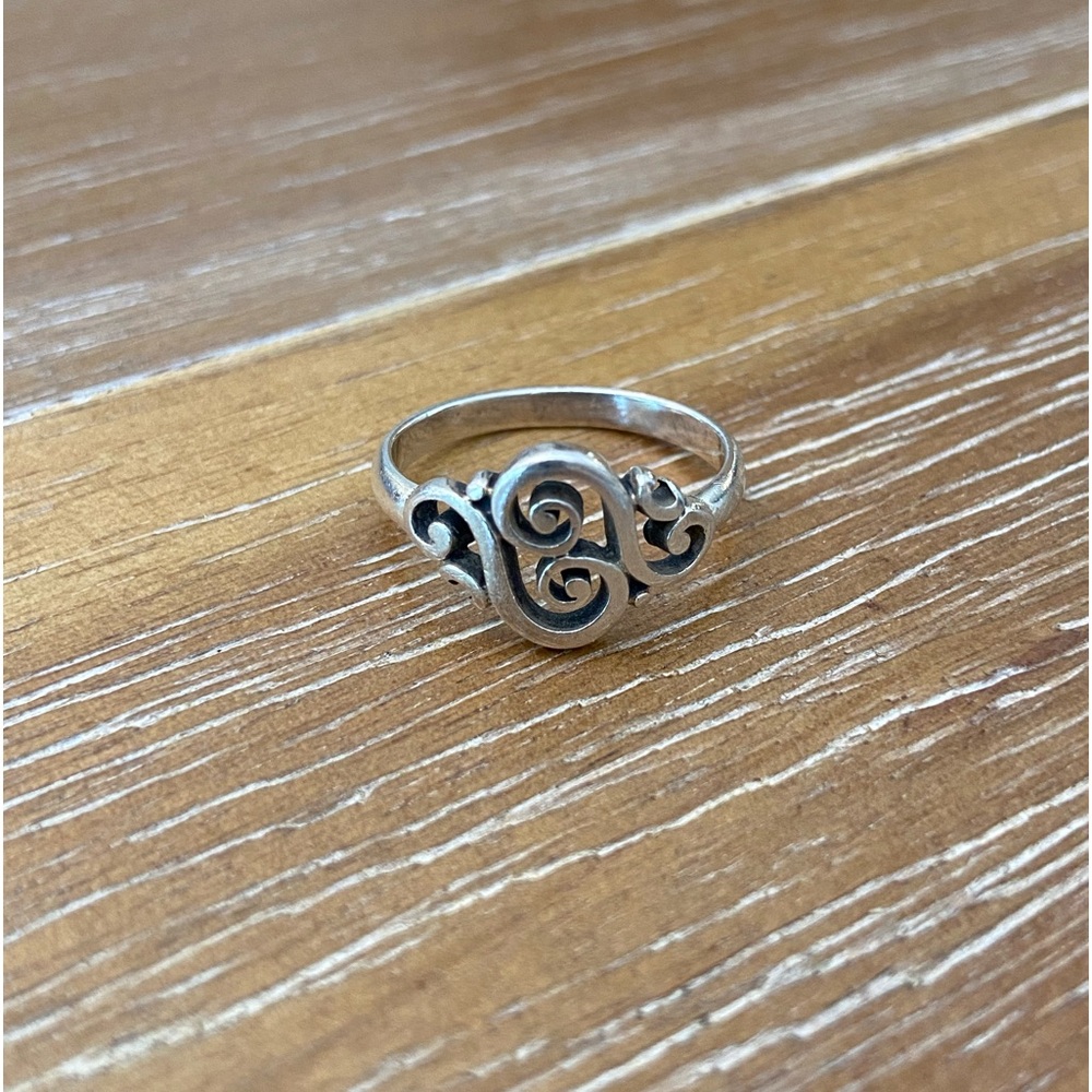 James Avery Retired Ring Size 5